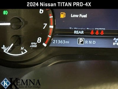 2024 Nissan TITAN Crew Cab PRO-4X 4x4