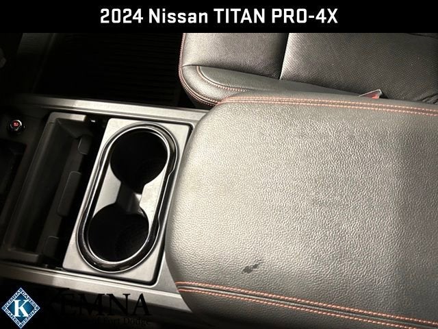 2024 Nissan TITAN Crew Cab PRO-4X 4x4