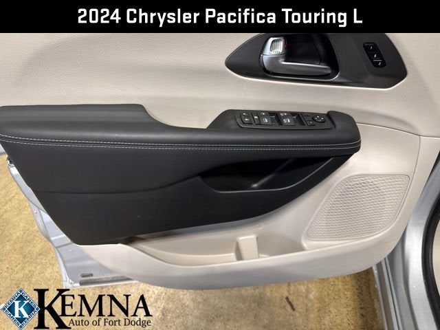 2024 Chrysler Pacifica Touring L AWD