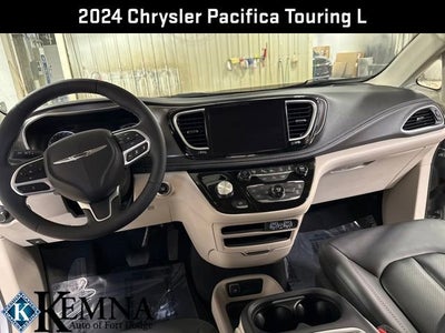 2024 Chrysler Pacifica Touring L AWD