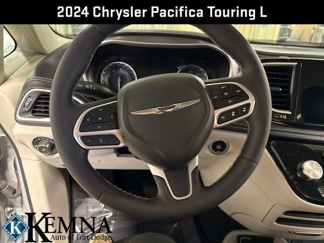 2024 Chrysler Pacifica Touring L AWD