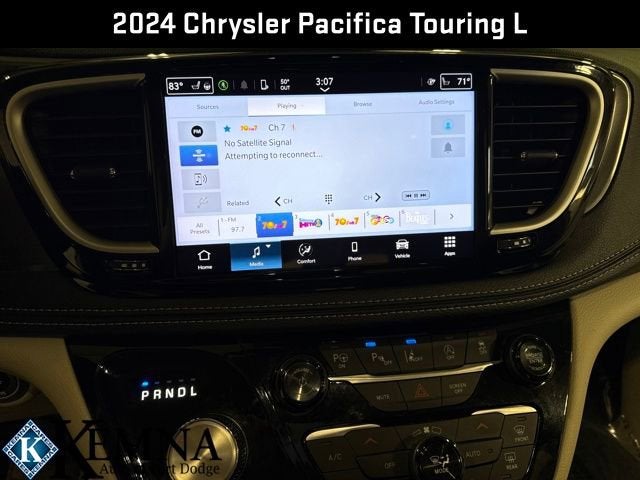 2024 Chrysler Pacifica Touring L AWD