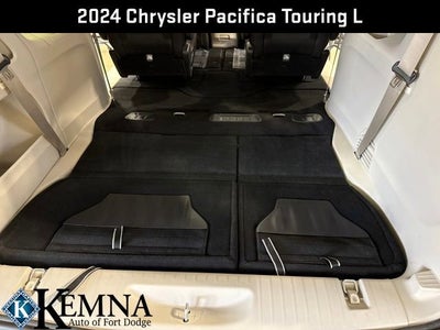 2024 Chrysler Pacifica Touring L AWD
