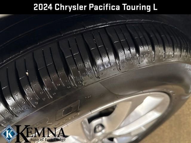 2024 Chrysler Pacifica Touring L AWD