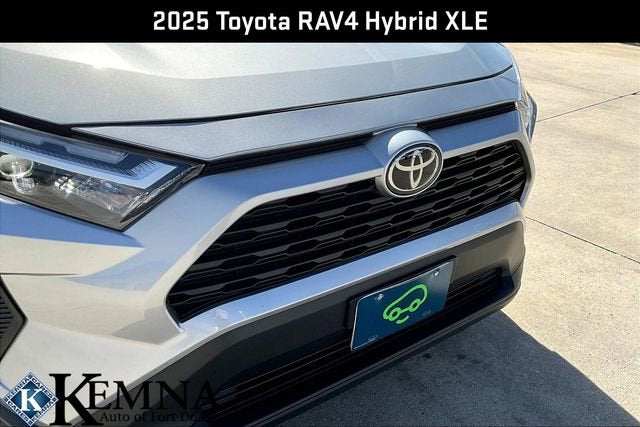 2025 Toyota RAV4 Hybrid XLE