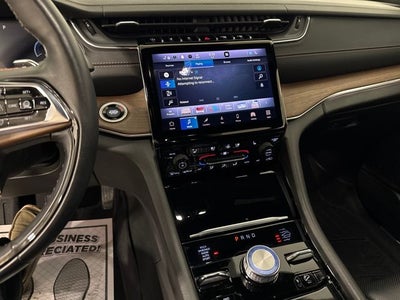 2022 Jeep Grand Cherokee Summit 4x4