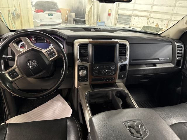 2018 RAM 1500 Laramie Crew Cab 4x4 5'7' Box