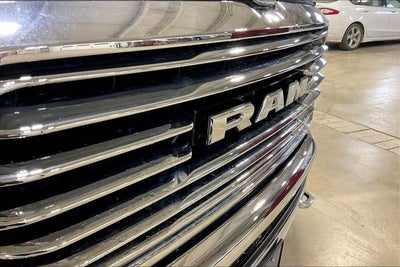 2020 RAM 1500 Laramie Longhorn Crew Cab 4x4 5'7' Box