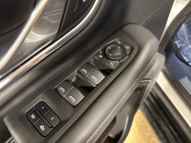 2022 GMC Yukon 4WD SLT