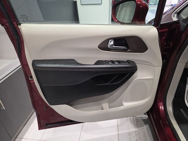 2019 Chrysler Pacifica Touring Plus