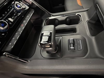 2024 GMC Sierra 1500 4WD Crew Cab Short Box AT4