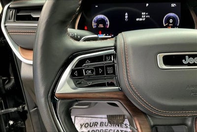 2022 Jeep Grand Cherokee Summit