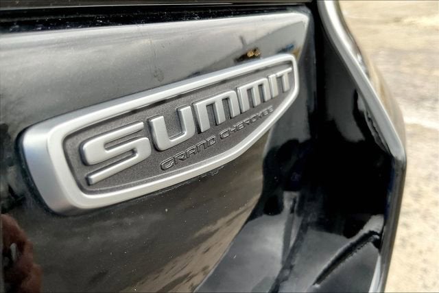 2022 Jeep Grand Cherokee Summit