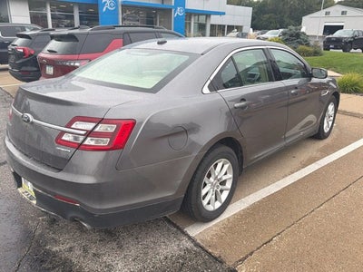 2013 Ford Taurus SE