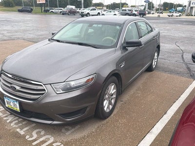 2013 Ford Taurus SE