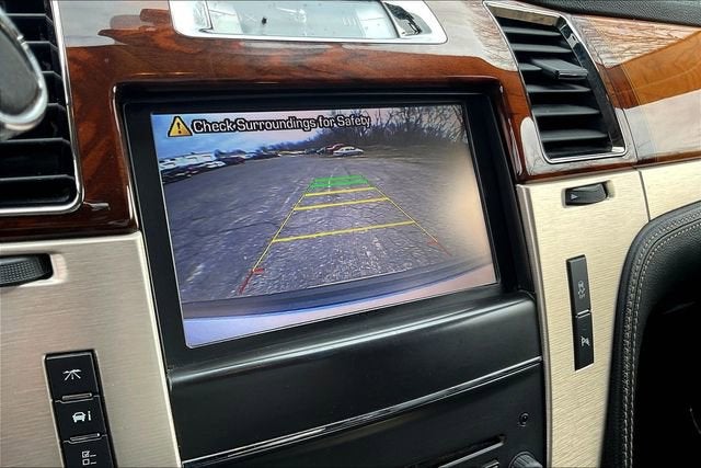 2013 Cadillac Escalade Platinum Edition