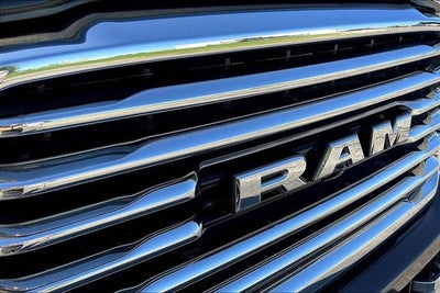 2020 RAM 3500 Laramie Longhorn Crew Cab 4x4 8' Box