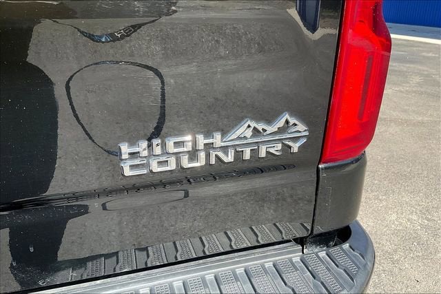 2022 Chevrolet Silverado 1500 LTD High Country