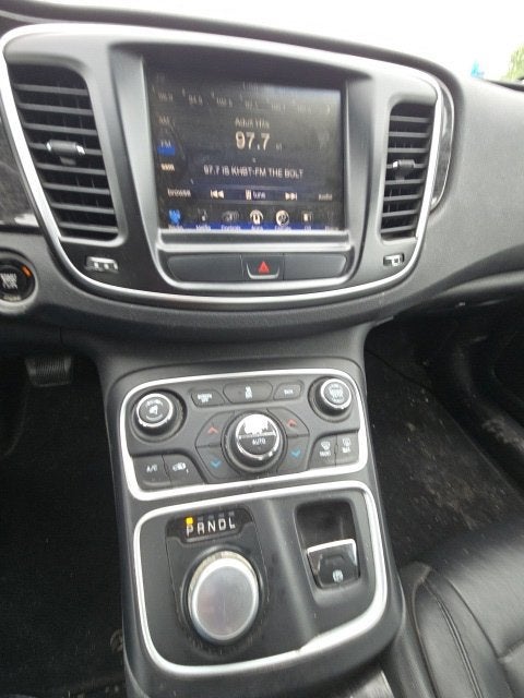 2016 Chrysler 200 C