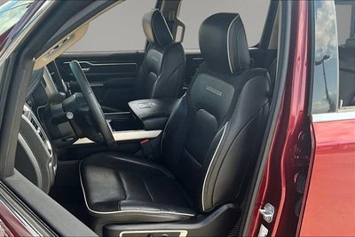2020 RAM 1500 Laramie Crew Cab 4x4 5'7" Box