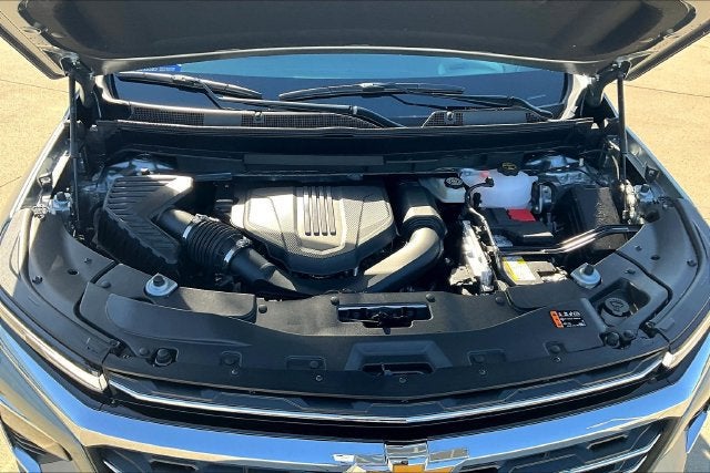 2027 Chevrolet Traverse LT - Photo 11