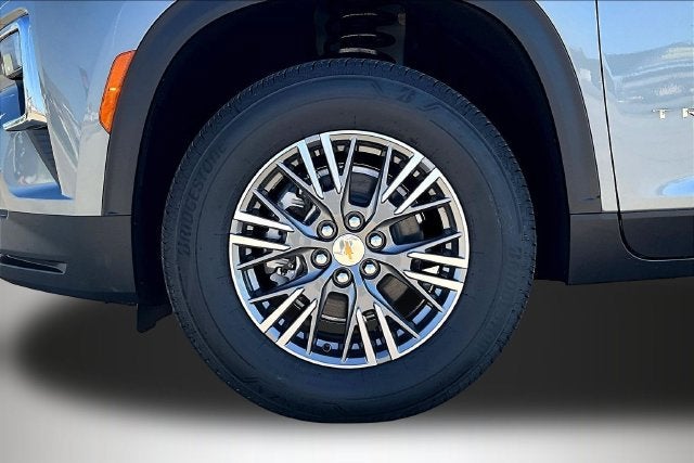 2027 Chevrolet Traverse LT - Photo 12
