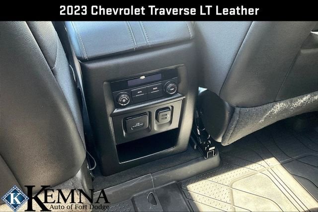 2023 Chevrolet Traverse LT Leather