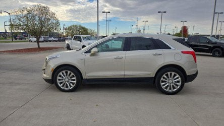 2017 Cadillac XT5 Platinum AWD