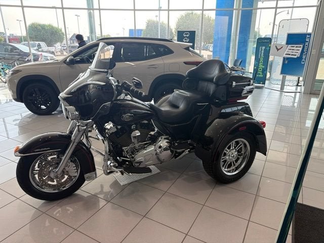 2011 Harley-Davidson Tri Glide Ultra Classic Base