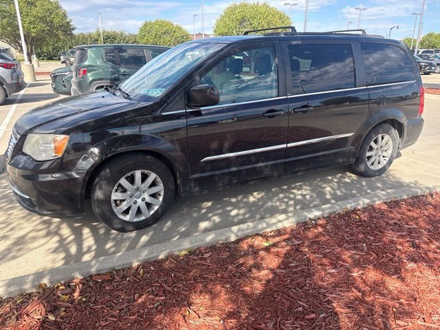 Used 2014 Chrysler Town & Country Touring with VIN 2C4RC1BG0ER348781 for sale in Fort Dodge, IA
