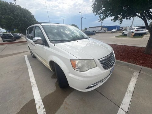 2013 Chrysler Town & Country Touring-L