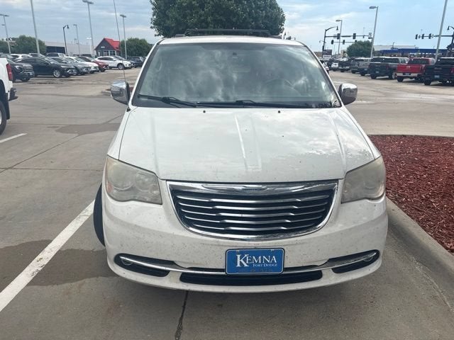 2013 Chrysler Town & Country Touring-L