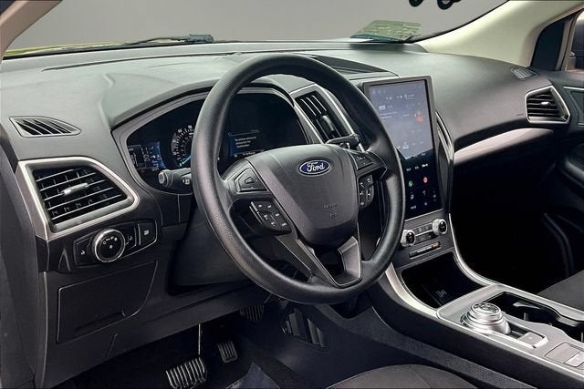 2024 Ford Edge SE - Photo 16