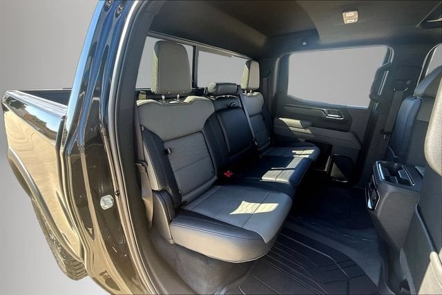 2026 Chevrolet Silverado 1500 ZR2 - Photo 10