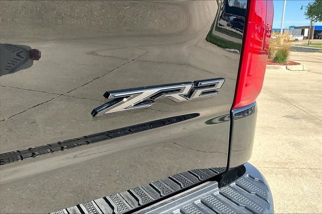 2026 Chevrolet Silverado 1500 ZR2 - Photo 9