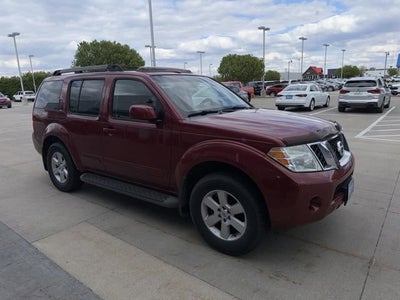 2008 Nissan Pathfinder SE