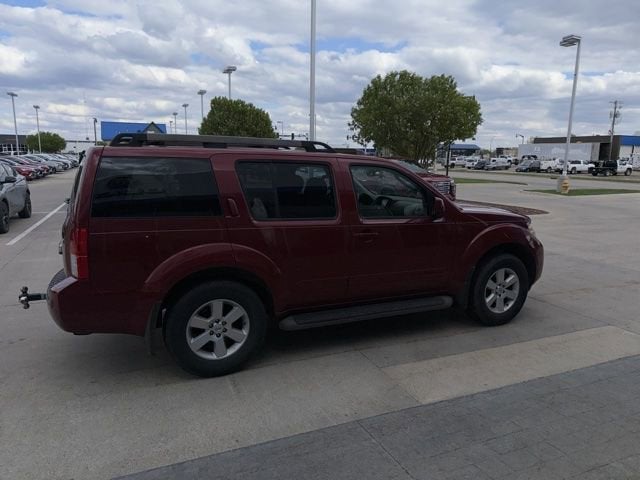 2008 Nissan Pathfinder SE