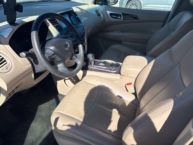 2016 Nissan Pathfinder SL