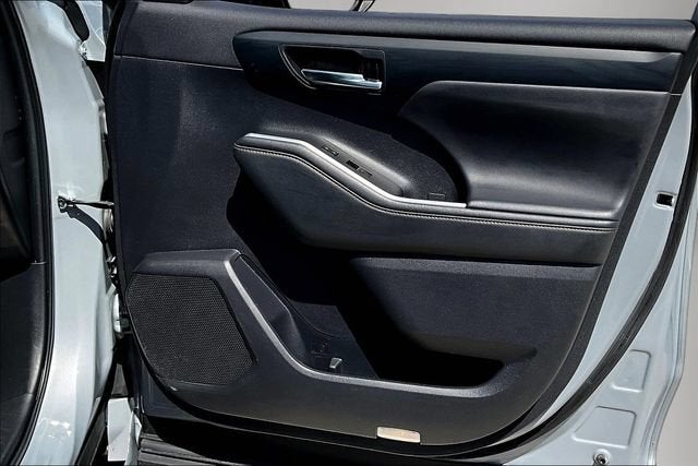 2022 Toyota Highlander Hybrid XLE Bronze Edition