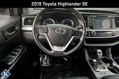 2019 Toyota Highlander SE