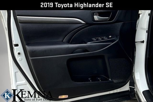 2019 Toyota Highlander SE