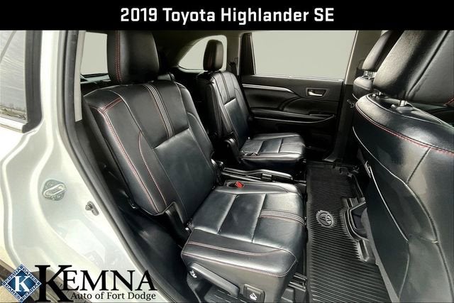 2019 Toyota Highlander SE