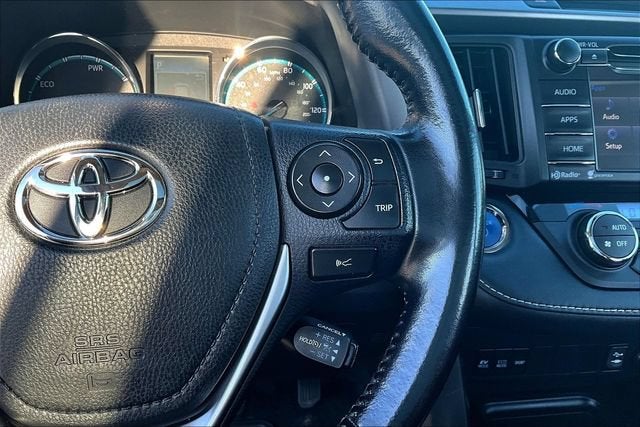 2018 Toyota RAV4 XLE - Photo 11