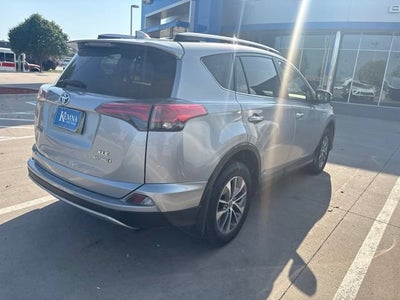 2018 Toyota RAV4 Hybrid XLE