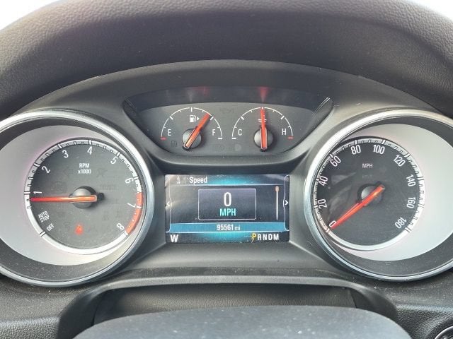2018 Buick Regal TourX Essence